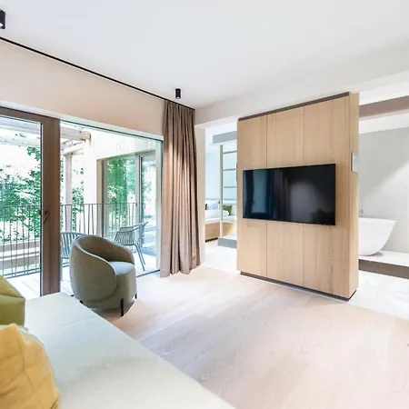Bergeblick Hotel *