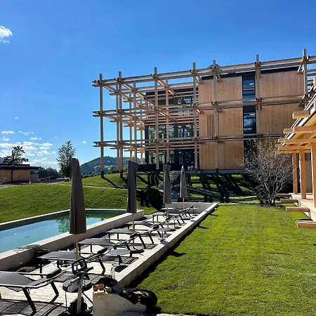 Hotel Bergeblick *